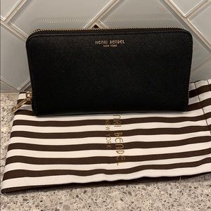 Henri Bendel Continental Wallet